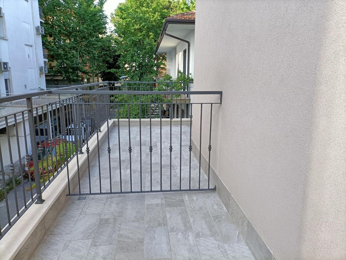 Hotel Bed&Book Rimini Exterior foto