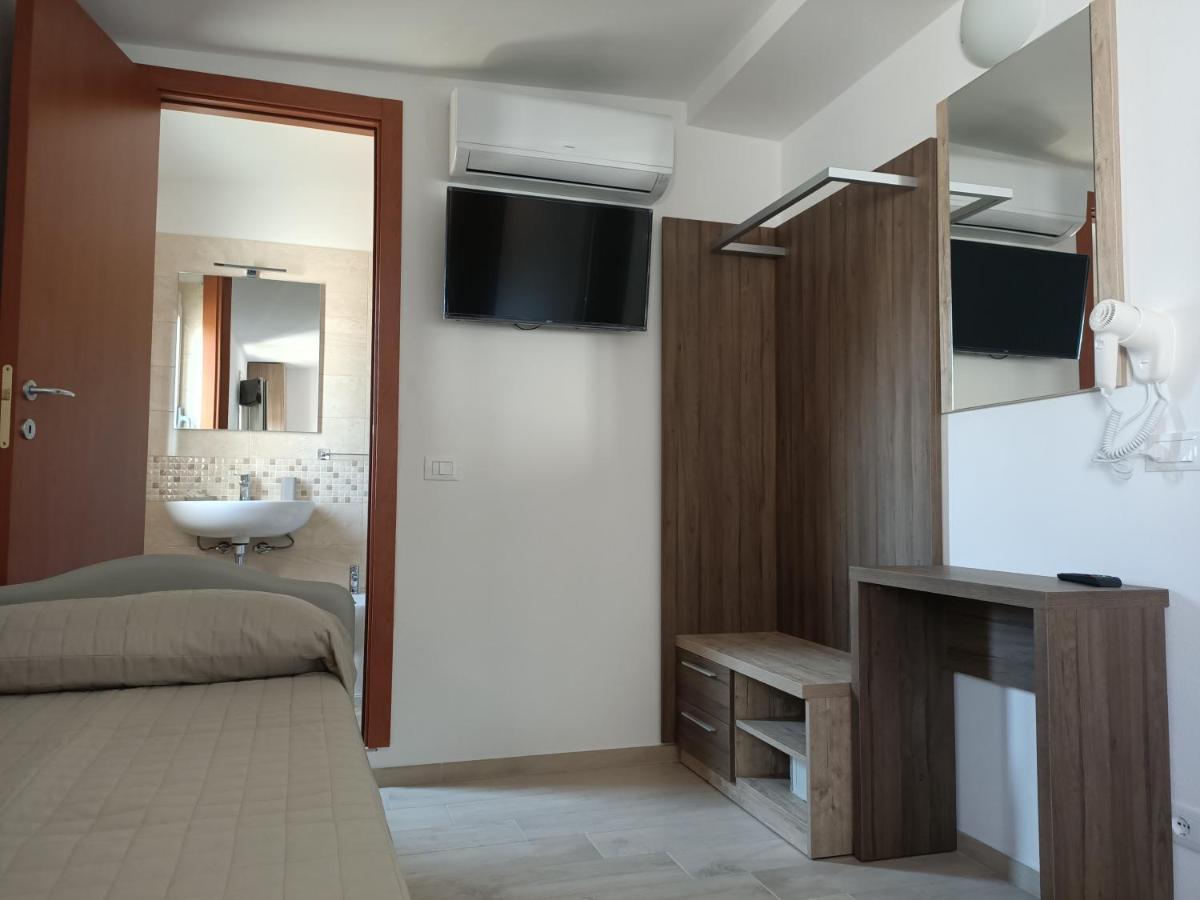 Hotel Bed&Book Rimini Exterior foto