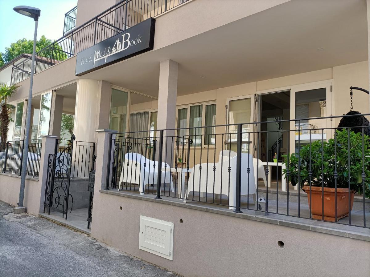 Hotel Bed&Book Rimini Exterior foto